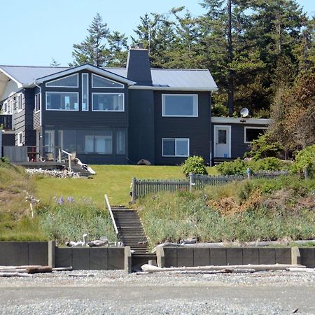 Oceanfront Paradise Apartment Comox Exterior photo