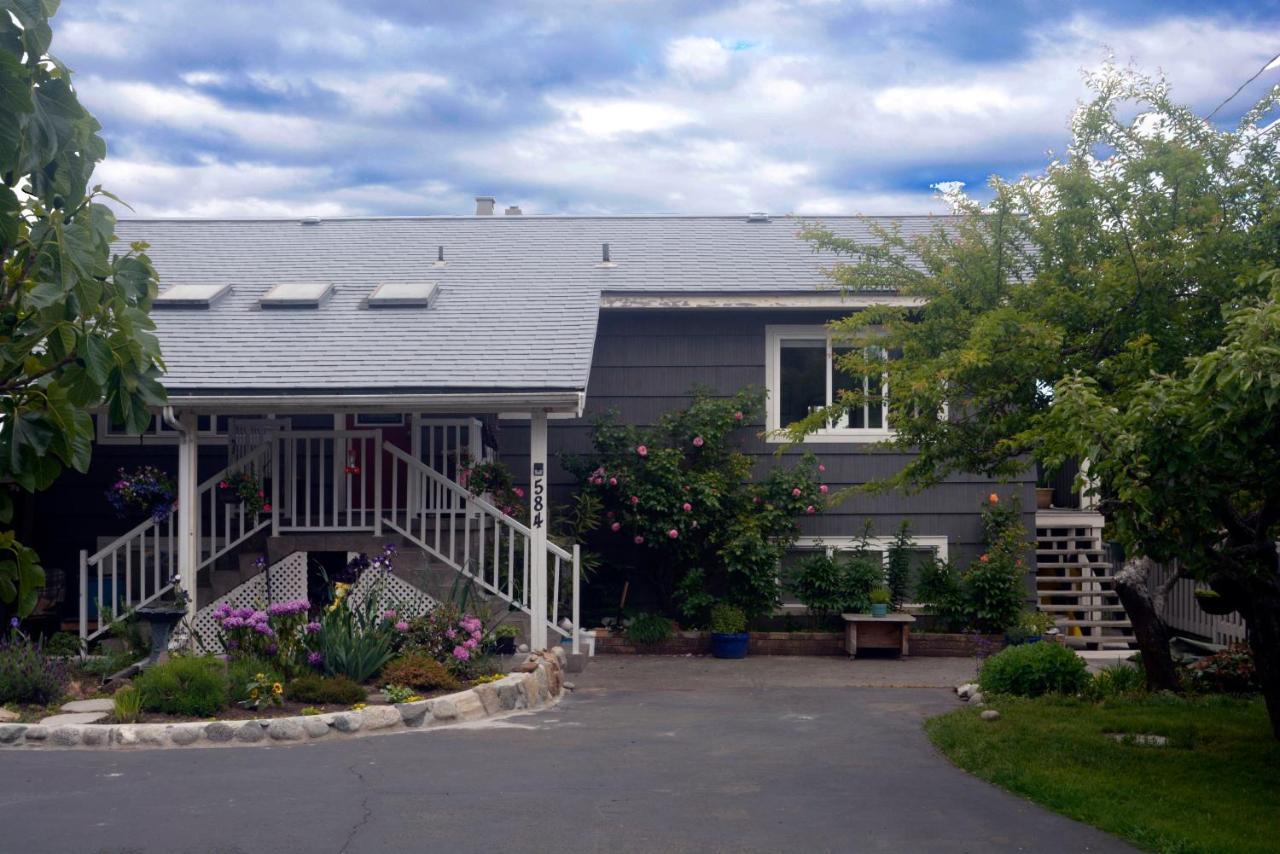 Oceanfront Paradise Apartment Comox Exterior photo